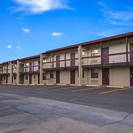 Red Roof Inn North Dallas - Park Central Dış mekan fotoğraf