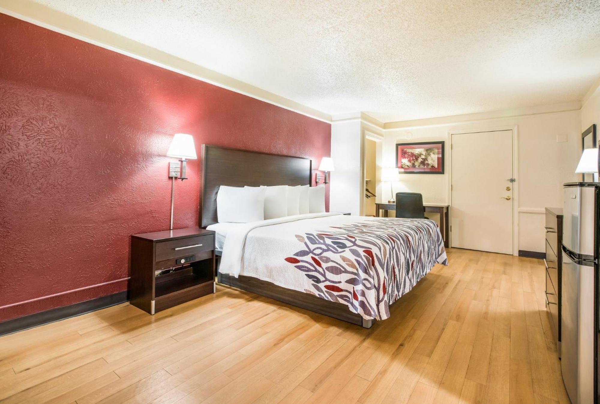 Red Roof Inn North Dallas - Park Central Dış mekan fotoğraf