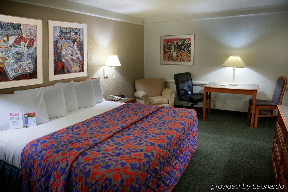 Red Roof Inn North Dallas - Park Central Dış mekan fotoğraf
